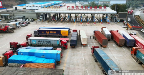 友誼關(guān)口岸客貨運(yùn)通關(guān)實(shí)現(xiàn)“開門紅” 進(jìn)出口服務(wù)提質(zhì)增效促發(fā)展